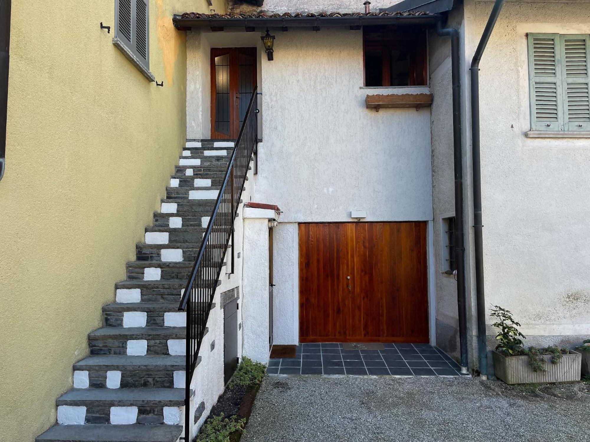 La Corte Dei Torri Loft On The Lake Oliveto Lario Exteriör bild