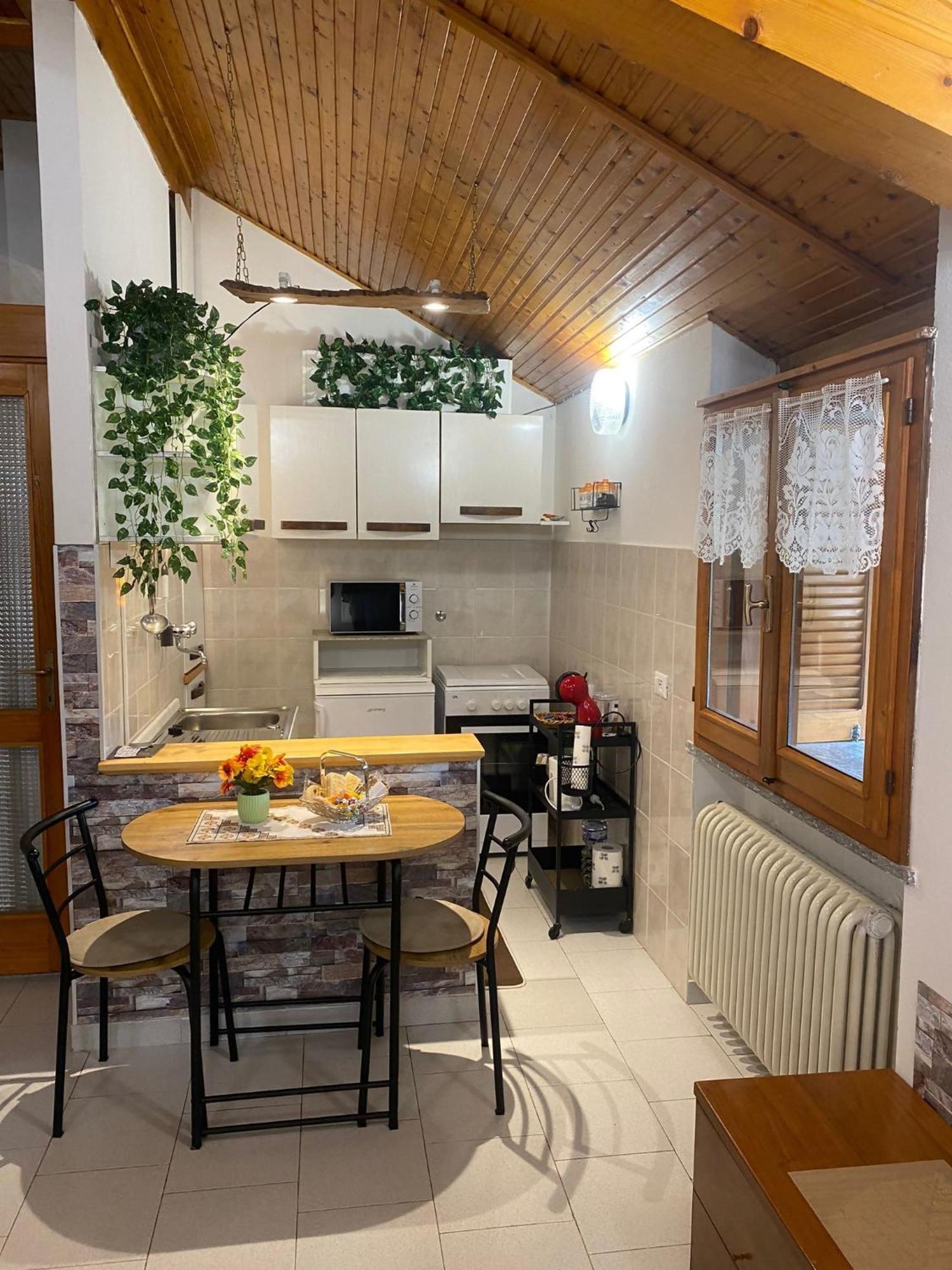 La Corte Dei Torri Loft On The Lake Oliveto Lario Exteriör bild