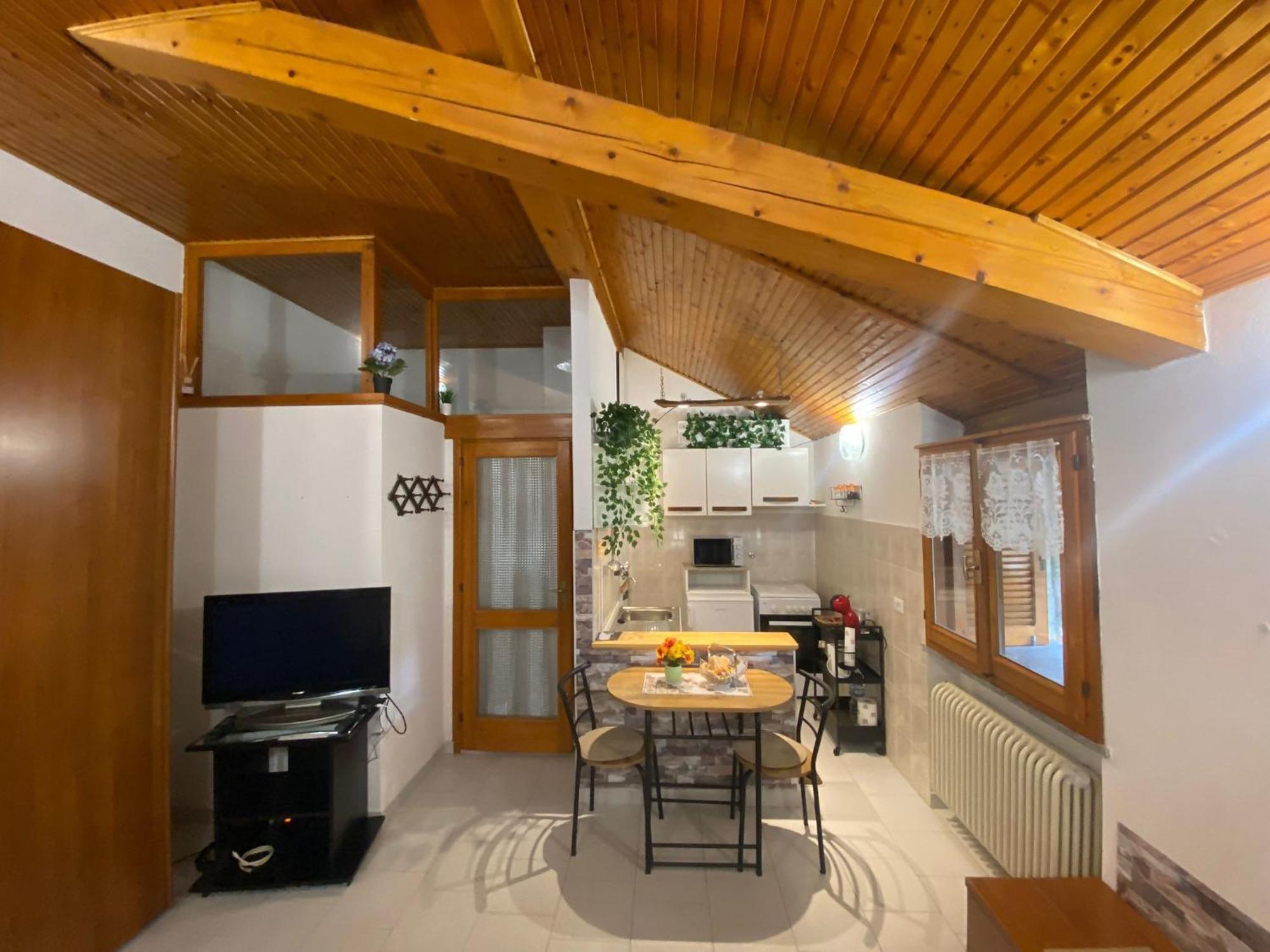 La Corte Dei Torri Loft On The Lake Oliveto Lario Exteriör bild